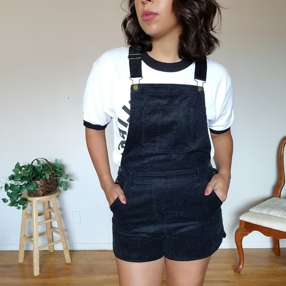 🏷CLEARANCE OPHELIA BLACK CORDUROY SHORT OVERALL - Picture 3 of 8